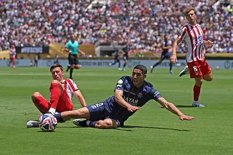 بعد 258 دقيقة.. البطاقة الحمراء تظهر لأول مرة في كأس العالم للأندية 2025